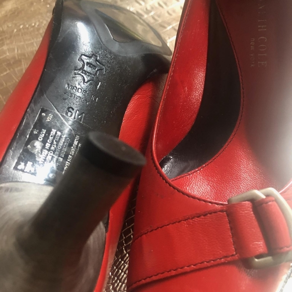 Heels - Picture 5 of 6